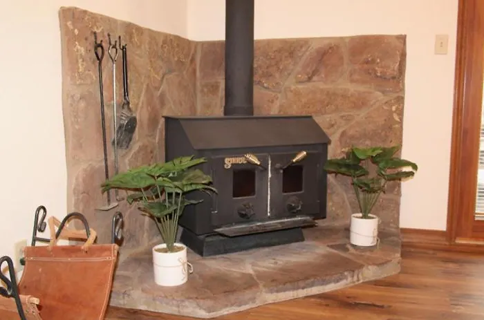 Holiday home Kathys Cabin, King Bed, Hot Tub, Near-nau & Downtown Attractions, Perfect Year-round Mountain Getaway